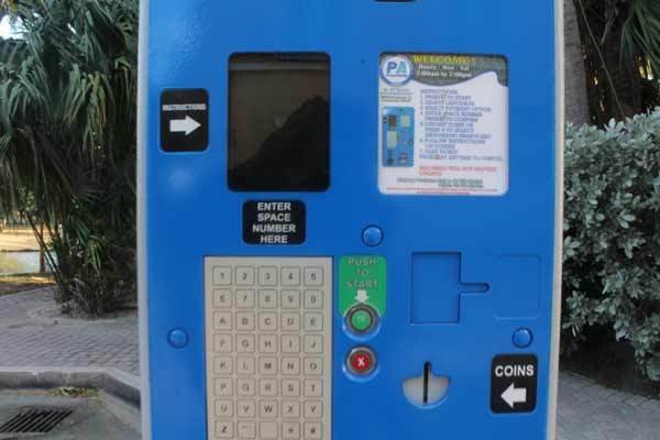 paid parking in downtown Aruba