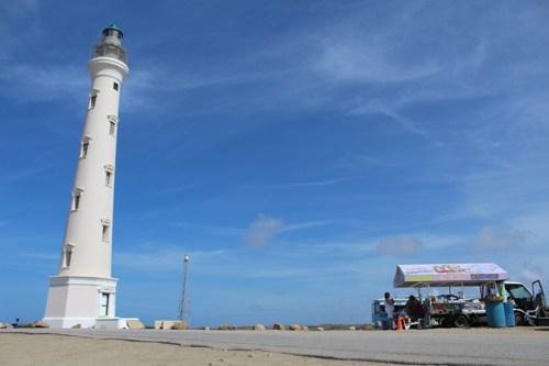 https://i1.wp.com/www.vacationsbyaruba.com/wp-content/uploads/2017/04/things_you_can_do_in_aruba_lighthouse-1.jpg?resize=500%2C333